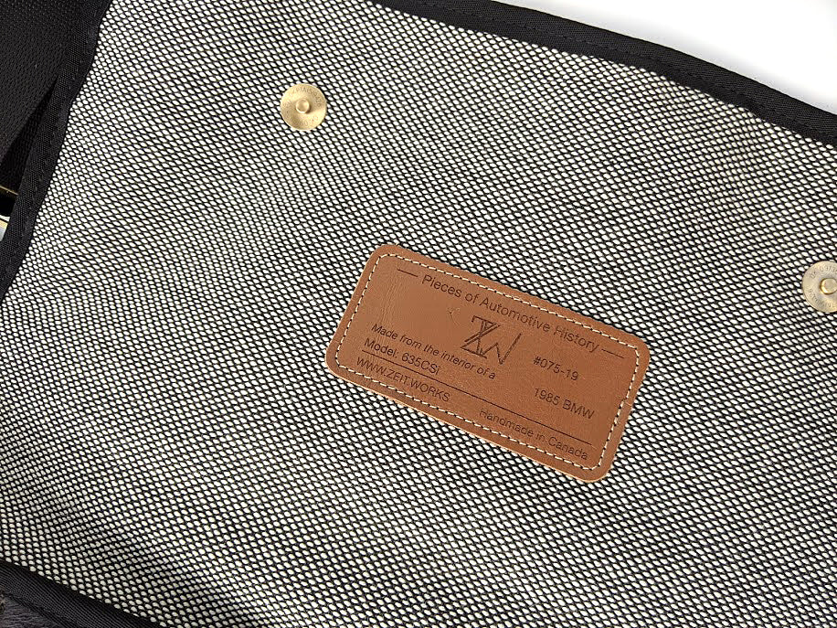 Laptop - 1985 BMW 635 CSI — interior detail