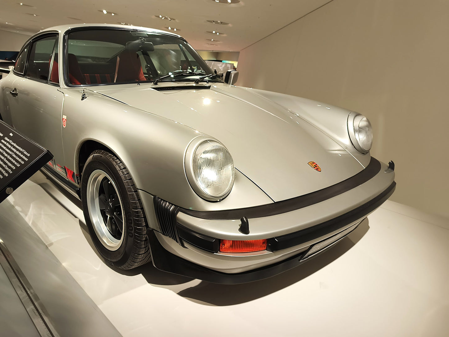 "No. 1" 911 Turbo Weekender - McLaughlan Tartan — view 10