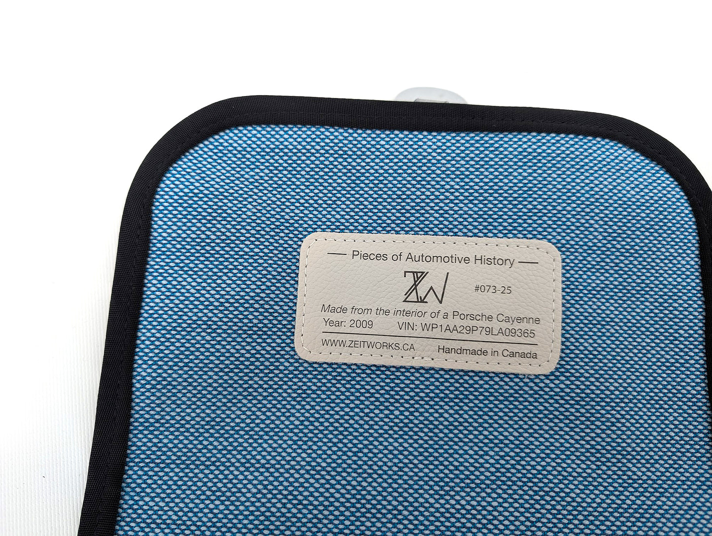 Mini Messenger - 2009 Porsche Cayenne