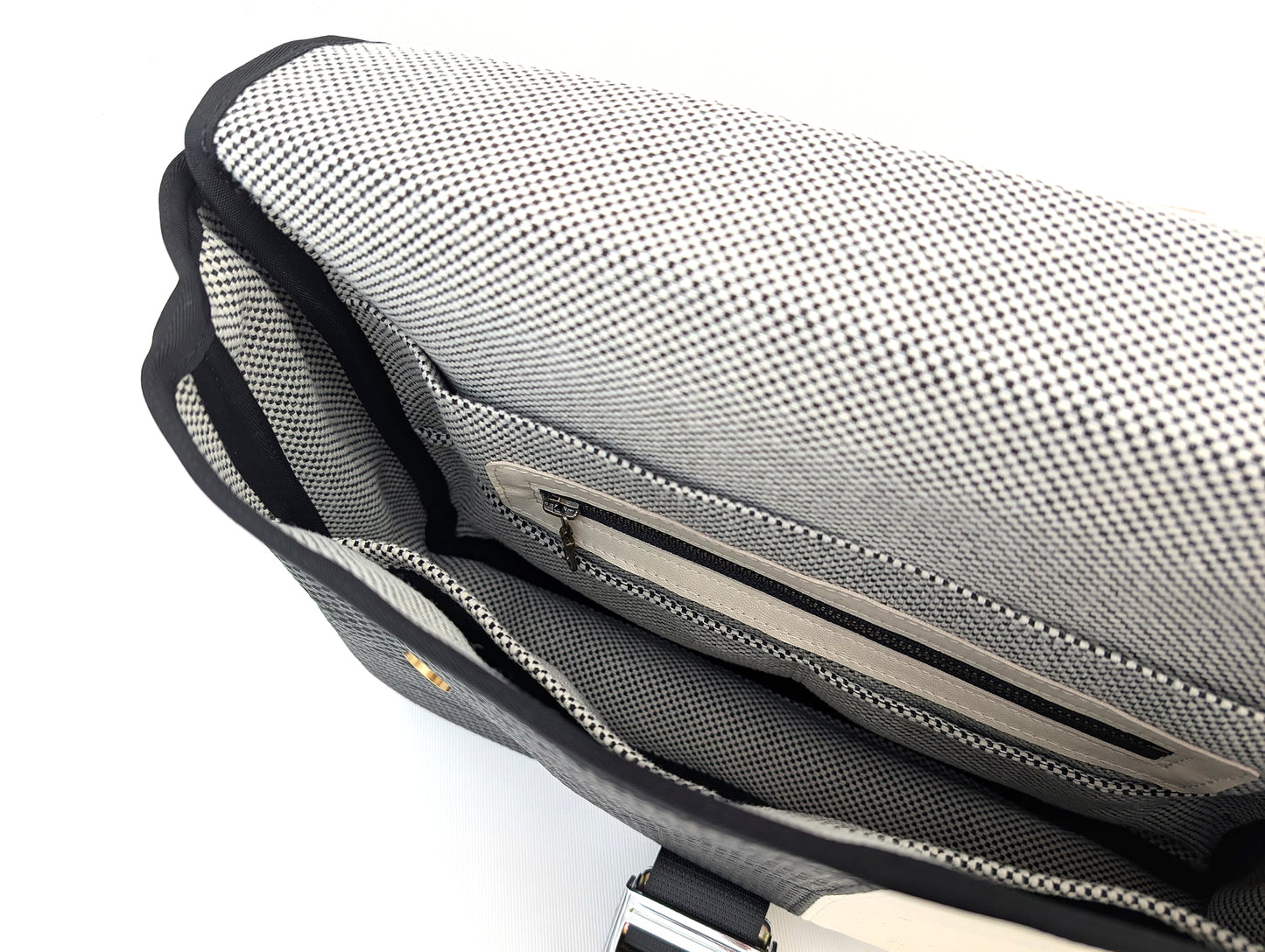 Laptop - 1962 Volkswagen Beetle