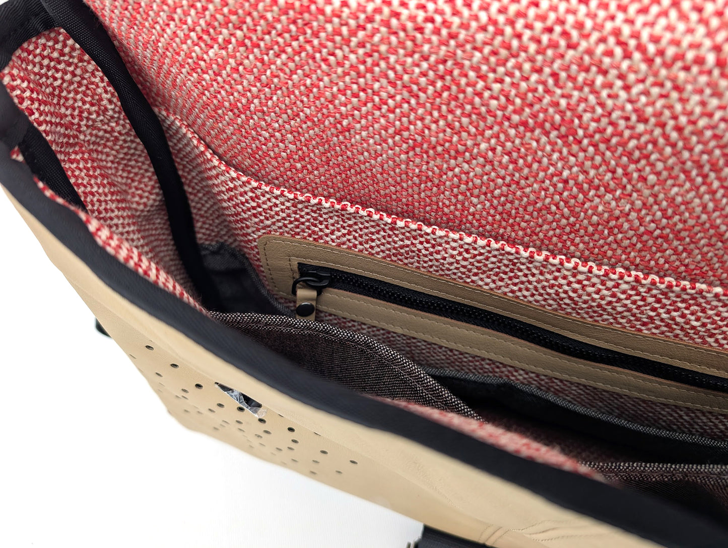 Laptop - 1969 Aston Martin DBS V8