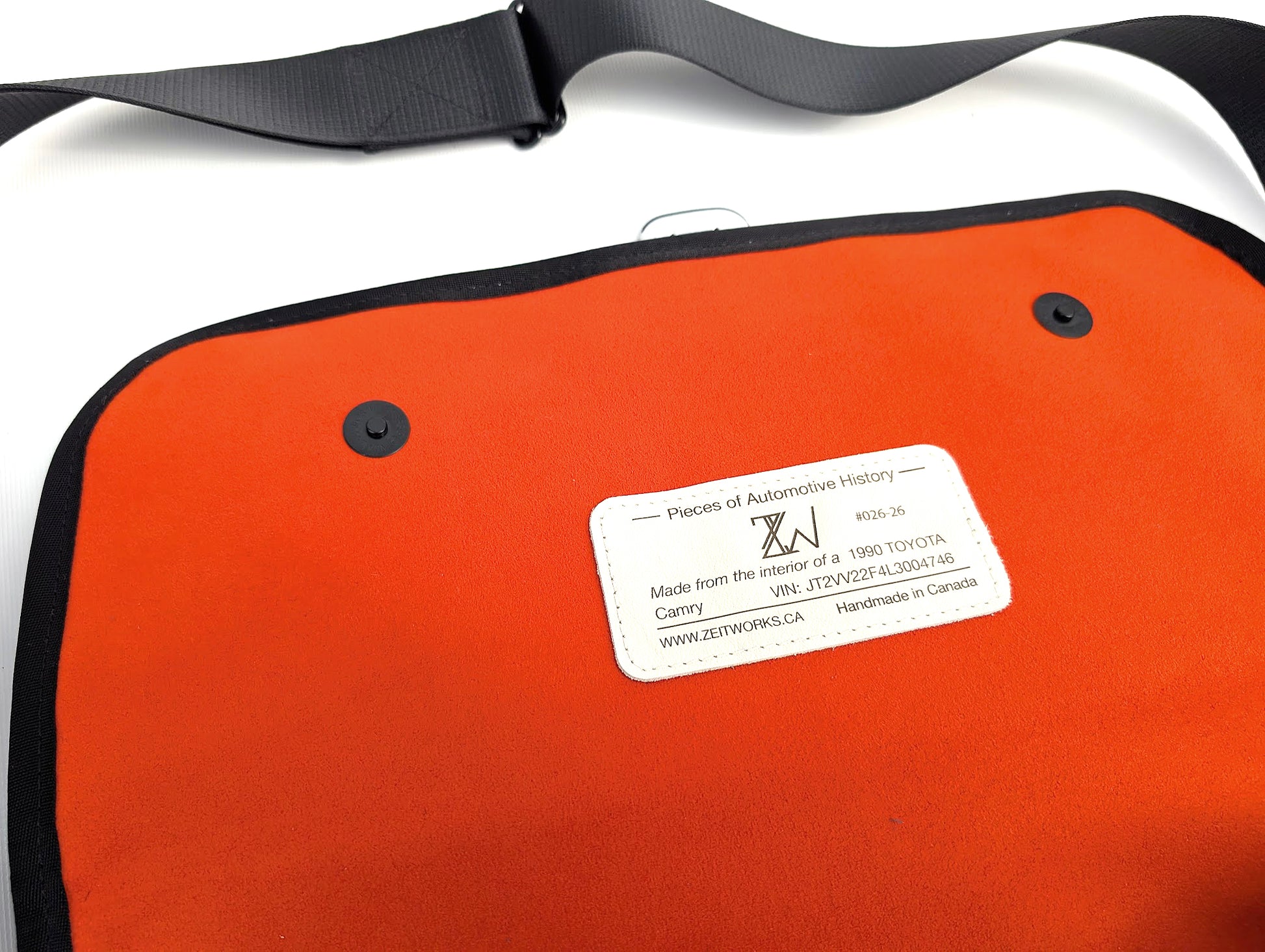 Laptop - 1990 Toyota Camry — strap detail