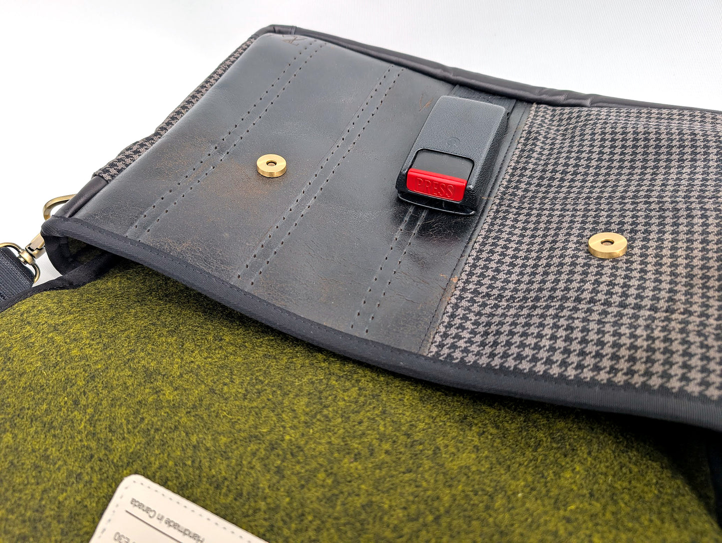 Laptop - 1986 BMW E30 325e — view 8