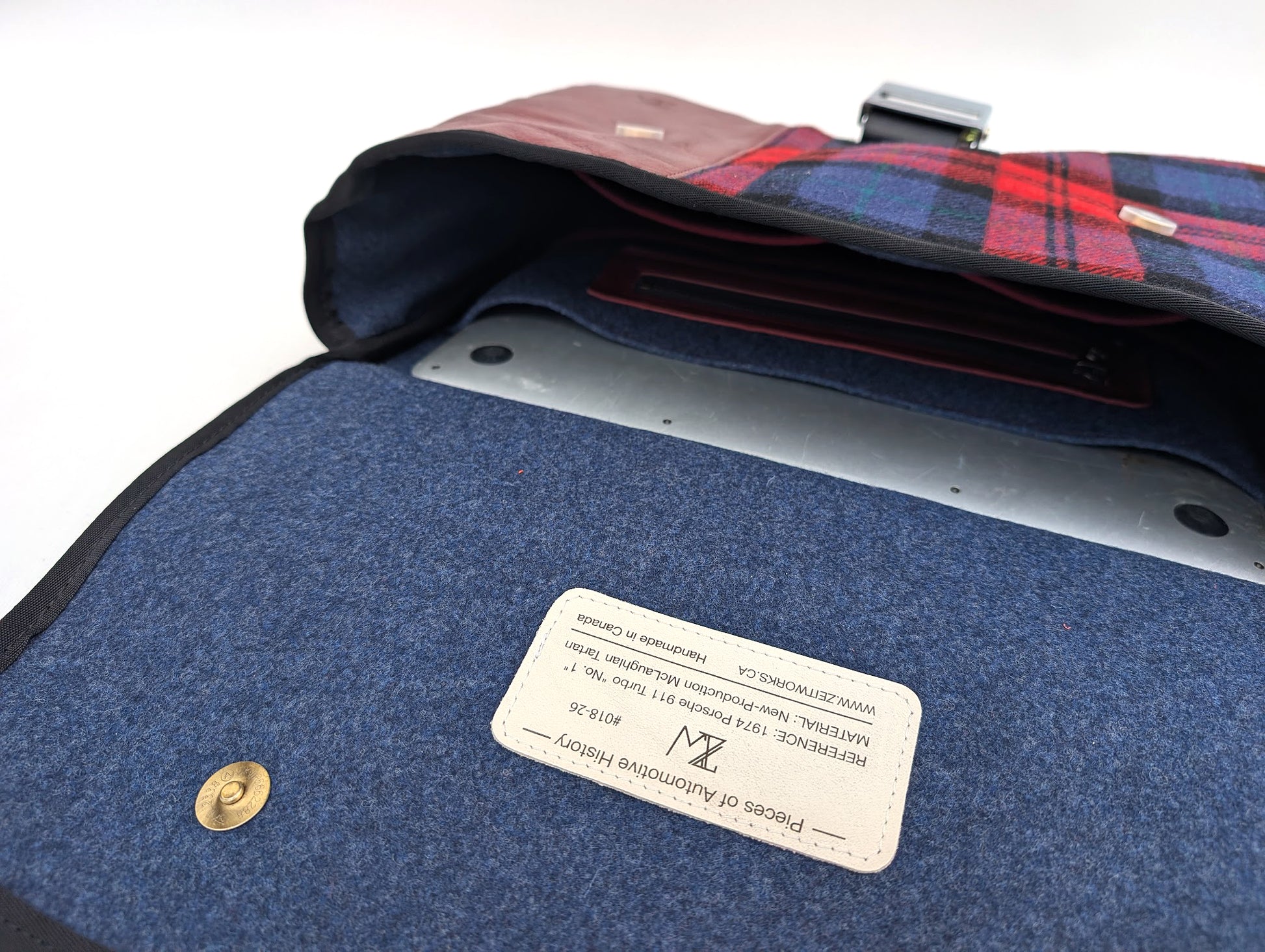 "No. 1" 911 Turbo Laptop - McLaughlan Tartan — view 10