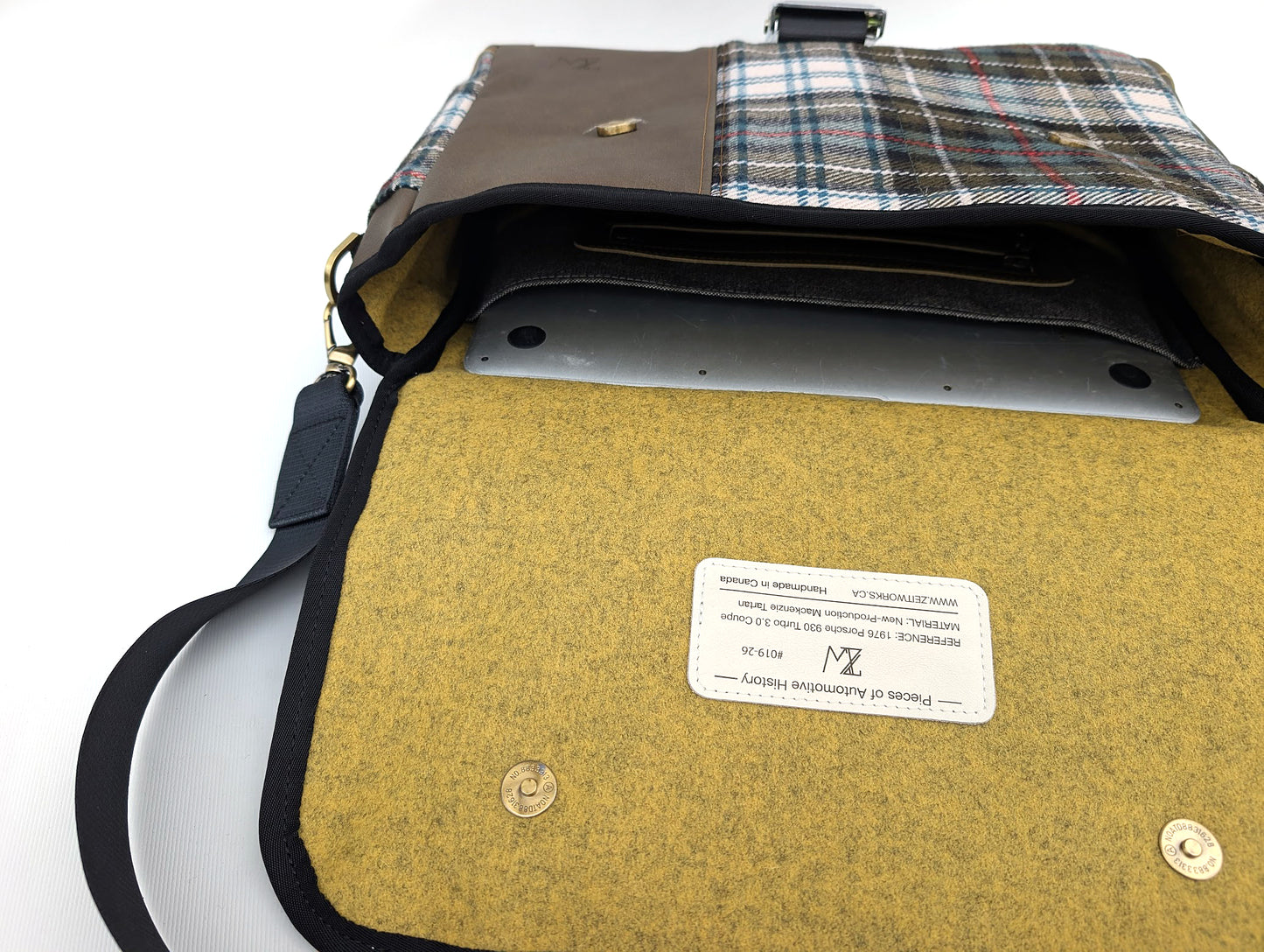 "Code 265" 930 Turbo Laptop - Mackenzie Tartan — view 10