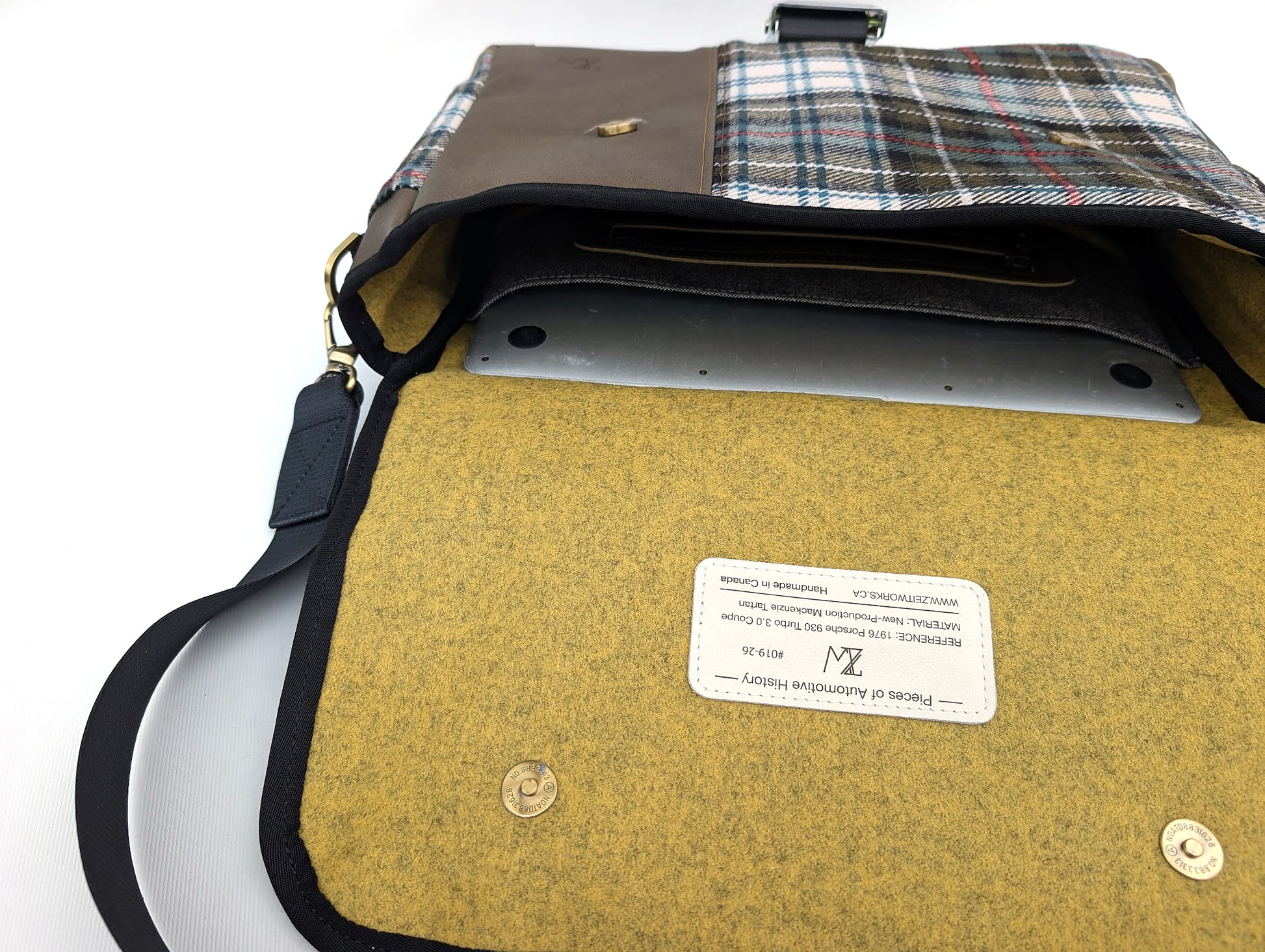 "Code 265" 930 Turbo Laptop - Mackenzie Tartan — view 10