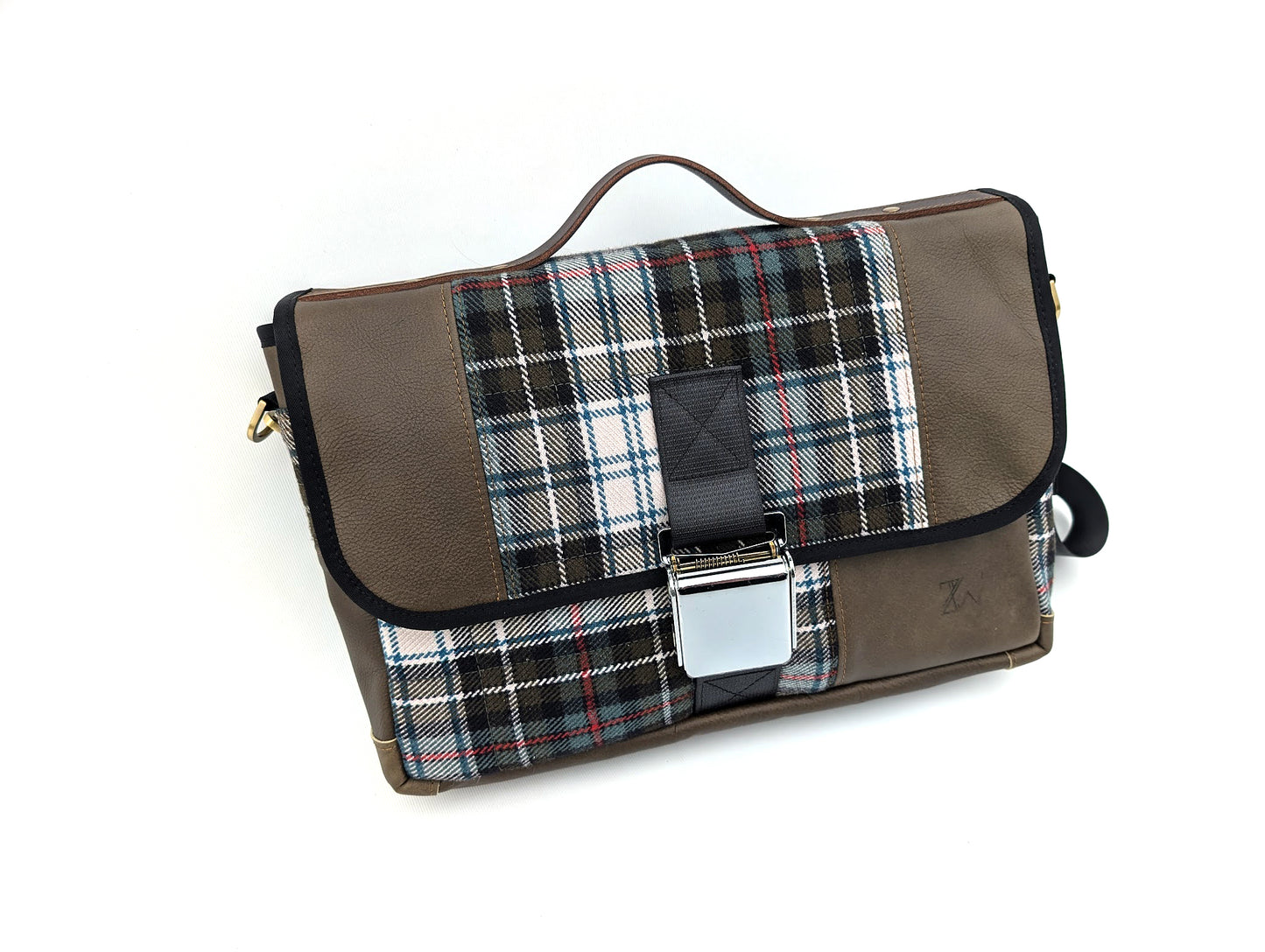 "Code 265" 930 Turbo Laptop - Mackenzie Tartan — detail view