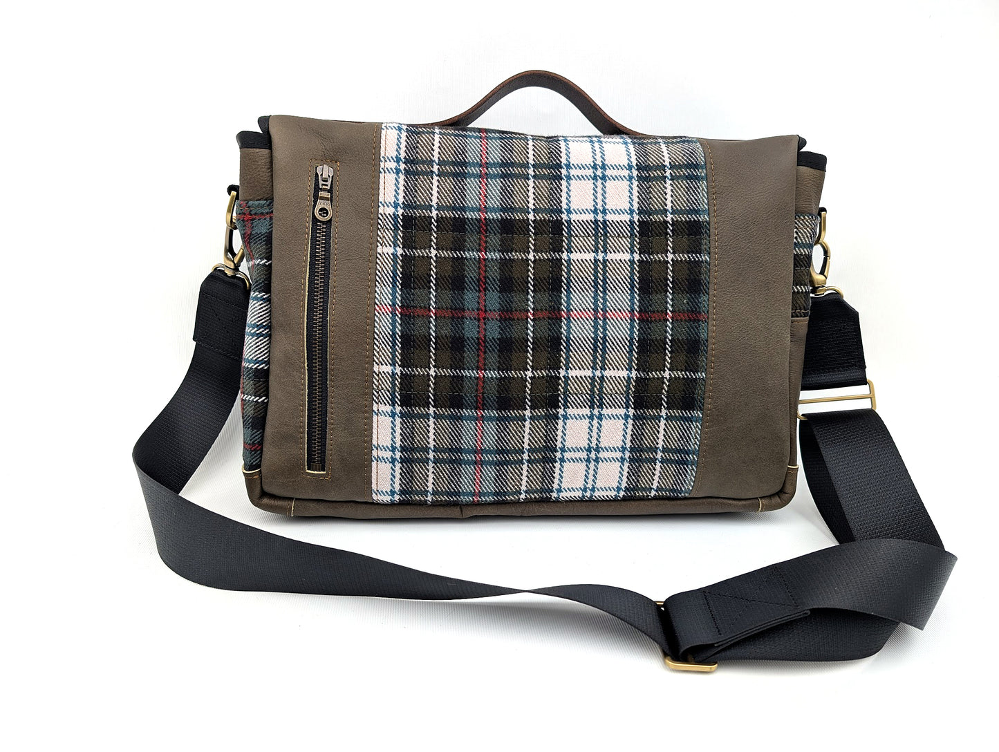 "Code 265" 930 Turbo Laptop - Mackenzie Tartan — material close-up