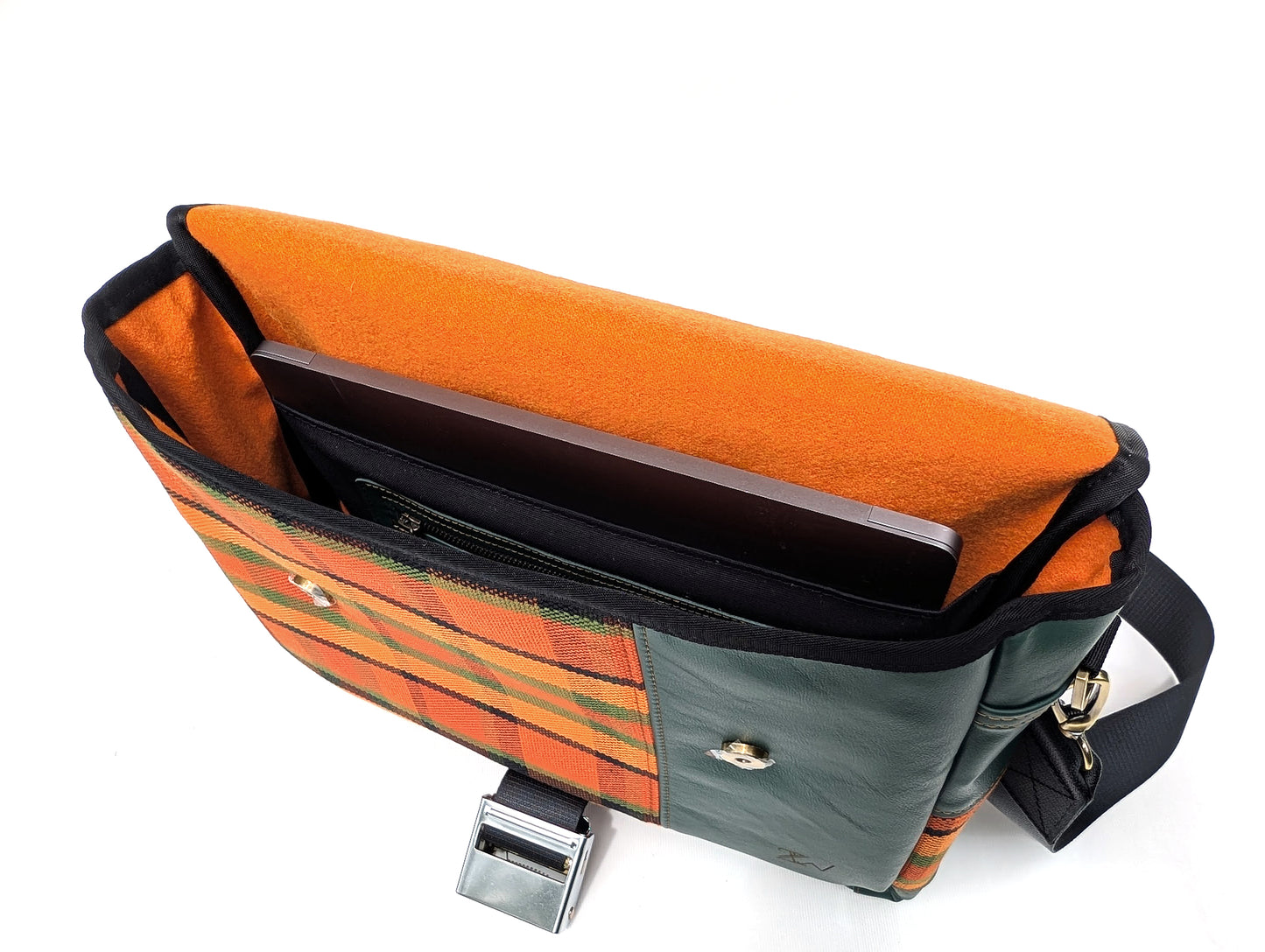 1975 Volkswagen Westfalia T2 Laptop - Orange Plaid