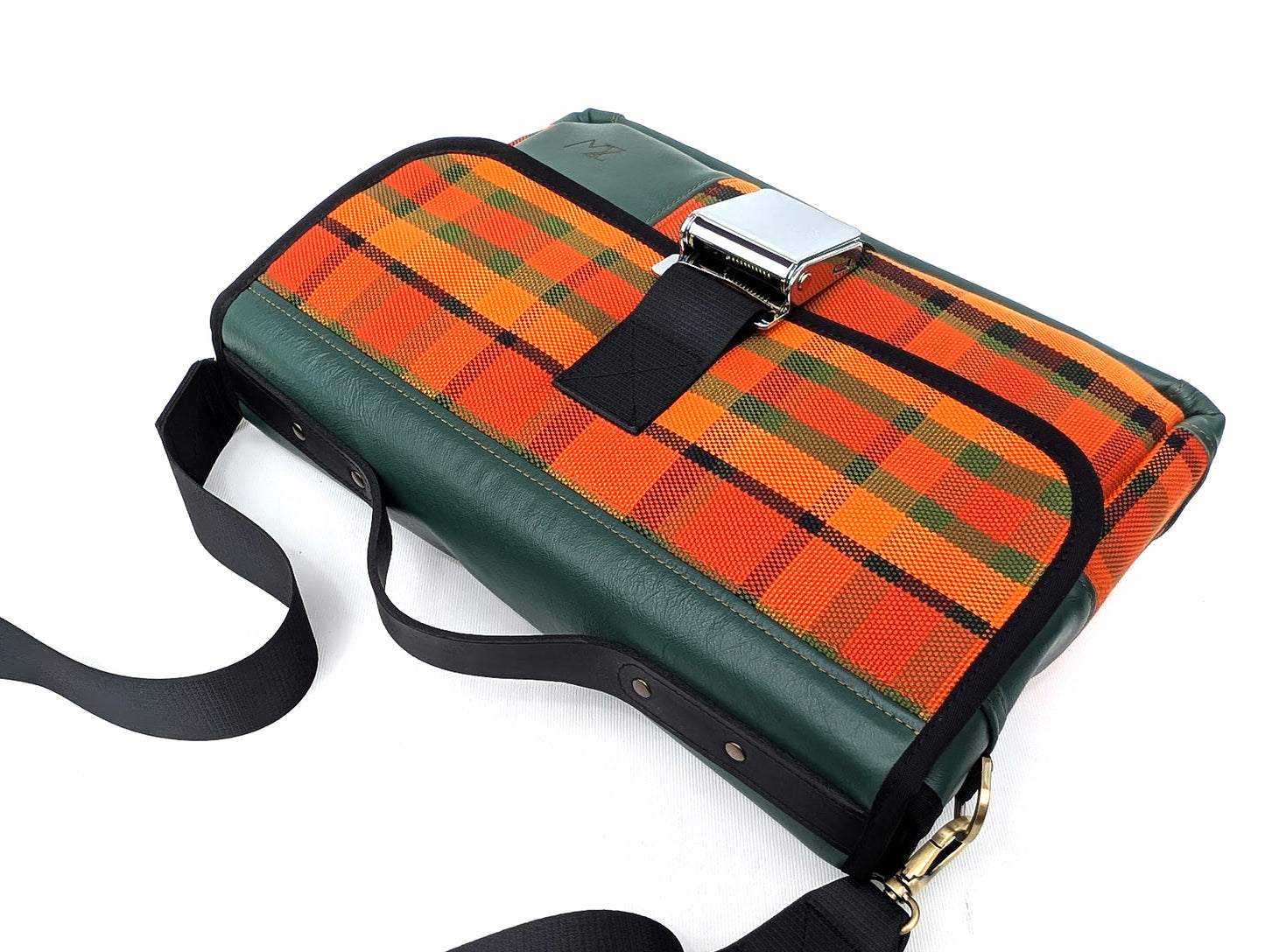 1975 Volkswagen Westfalia T2 Laptop - Orange Plaid